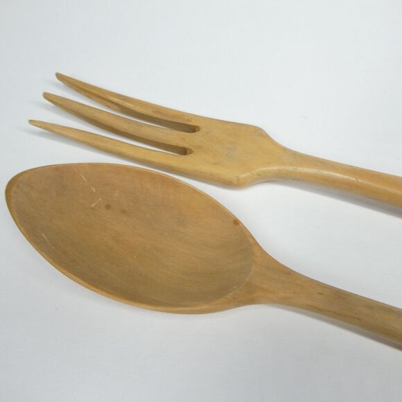 Wooden Salad Serving Set Fork & Spoon Silver Overlay Filigree Handle Vintage MCM - Picture 2 of 8
